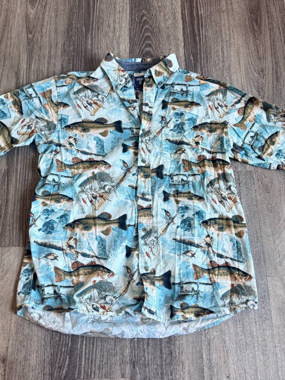RedHead Fishing Graphic Button-Up Shirt Size Large